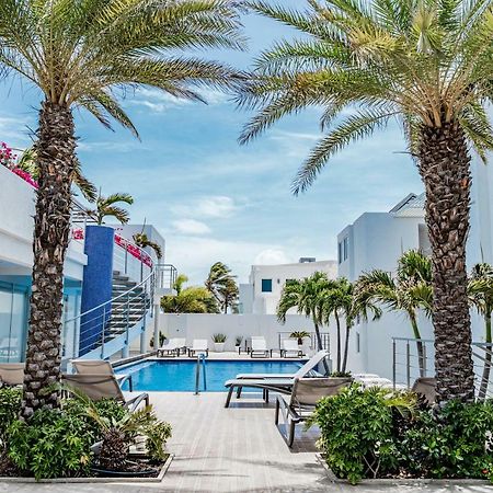Ocean Z Boutique Hotel Palm Beach Exteriör bild