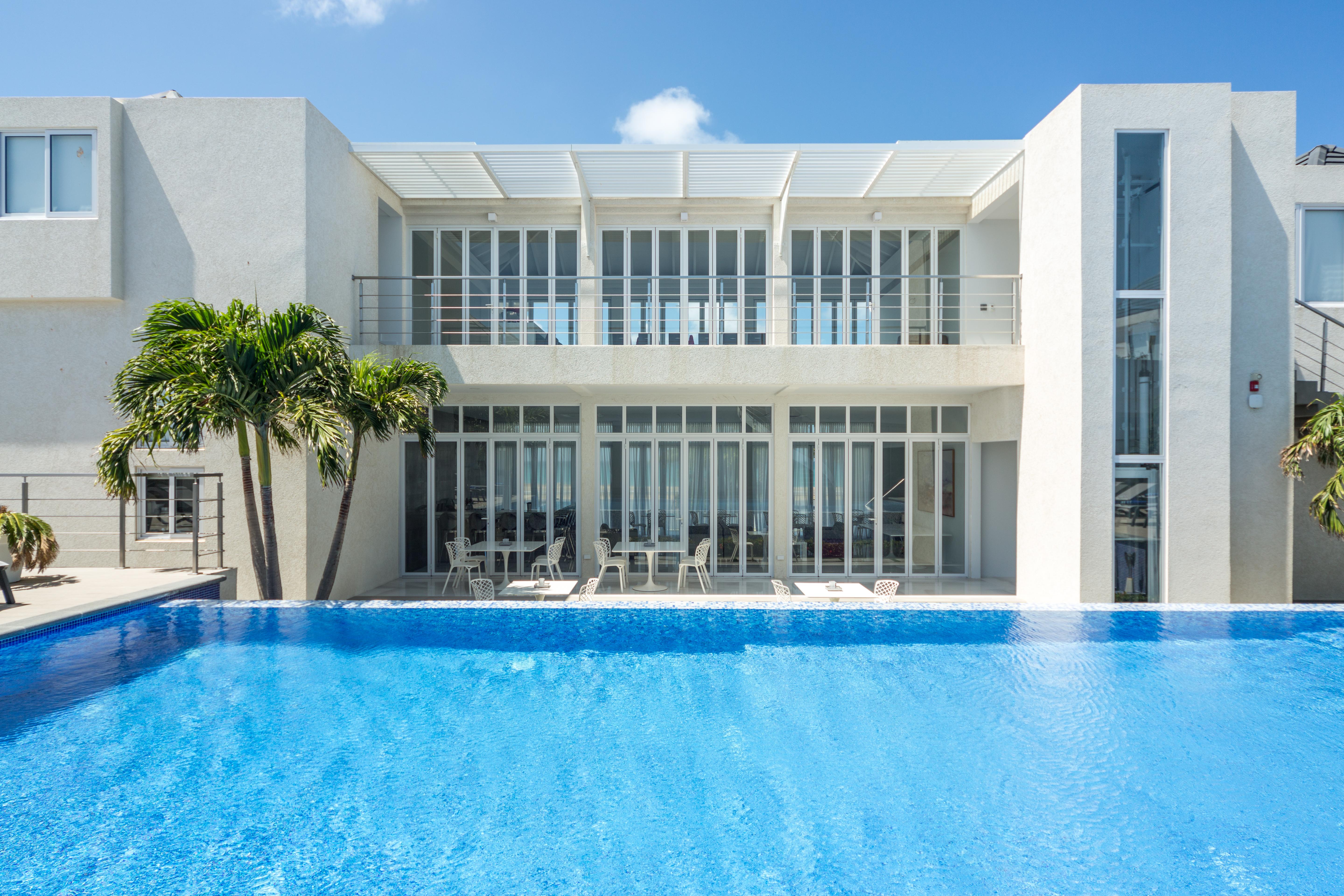 Ocean Z Boutique Hotel Palm Beach Exteriör bild