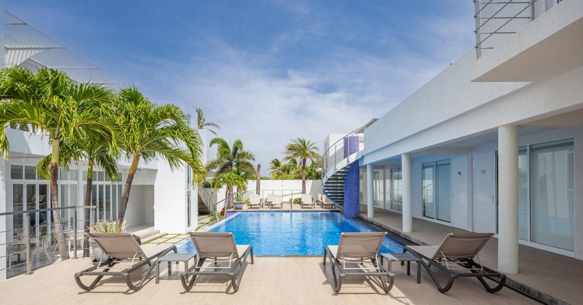 Ocean Z Boutique Hotel Palm Beach Exteriör bild