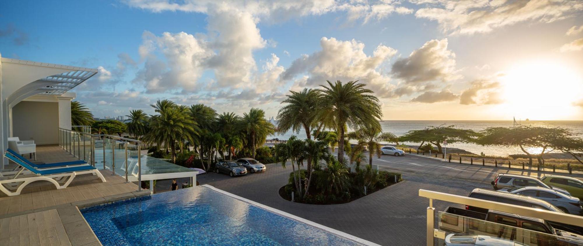 Ocean Z Boutique Hotel Palm Beach Exteriör bild
